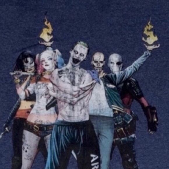 DC Comics Graphic T-Shirt Suicide Squad Movie Size Small EUC - Picture 4 of 16
